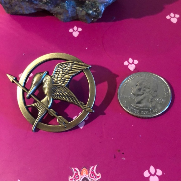 Beautiful Mockingjay Pin - Picture 4 of 4